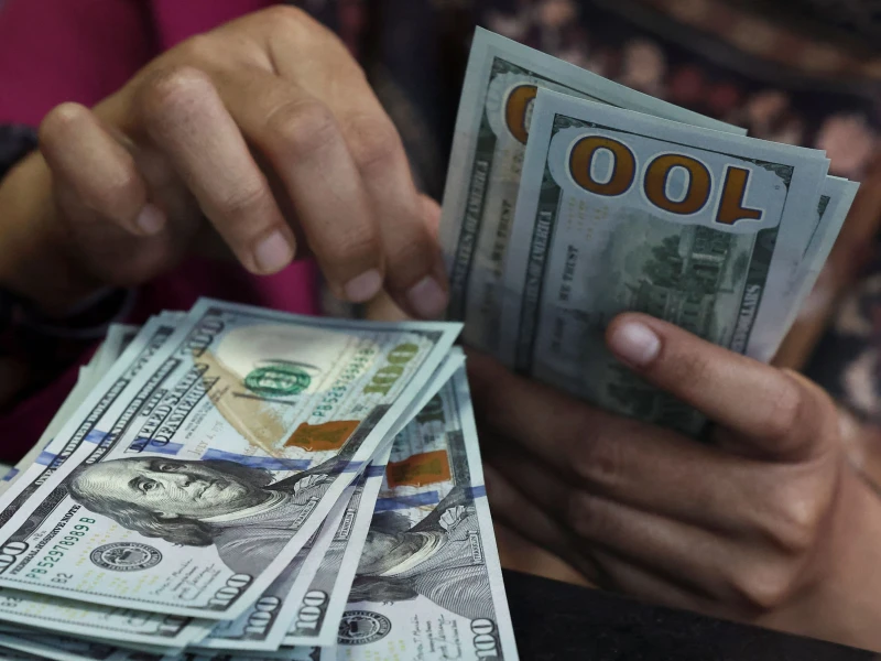 BB’s Dollar Purchases Cross $1.12b in 1.5 Months