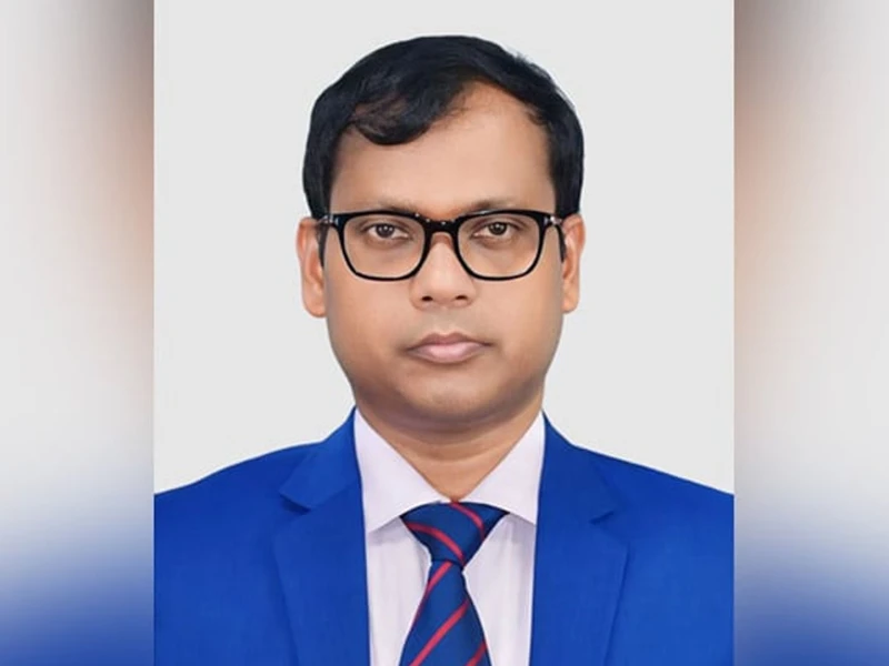 Court issues show-cause notice to DC Sarwoer