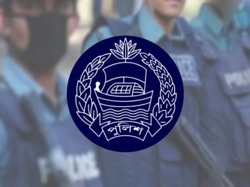 Honest Police Sergeant in Lalmonirhat Wins Hearts Returning Lost Money