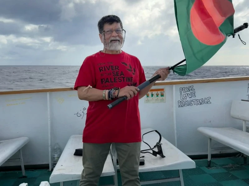 Flotilla vessel carrying Shahidul Alam intercepted by Israeli forces