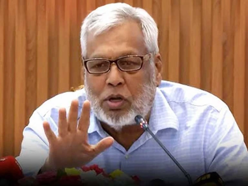 এই বয়সে সেফ এক্সিটের কথা যদি ভাবতে হয়, তা হবে গভীর দুঃখের: উপদেষ্টা ফাওজুল কবির