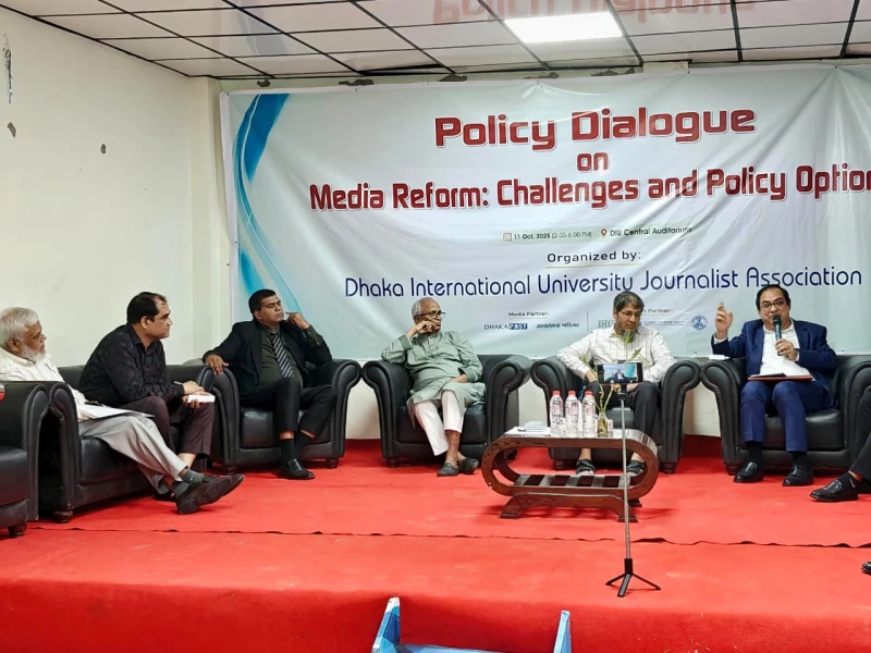 ‘আমরা এমন একটি পরিবর্তিত গণমাধ্যম দেখতে চাই’: সিনিয়র সচিব