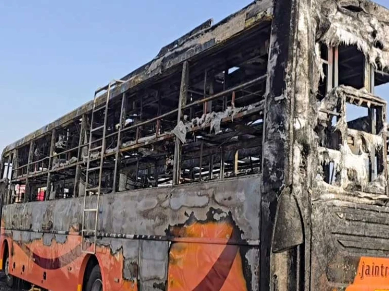 রাজস্থানে চলন্ত বাসে ভয়াবহ আগুনে ২০ জনের মৃত্যু