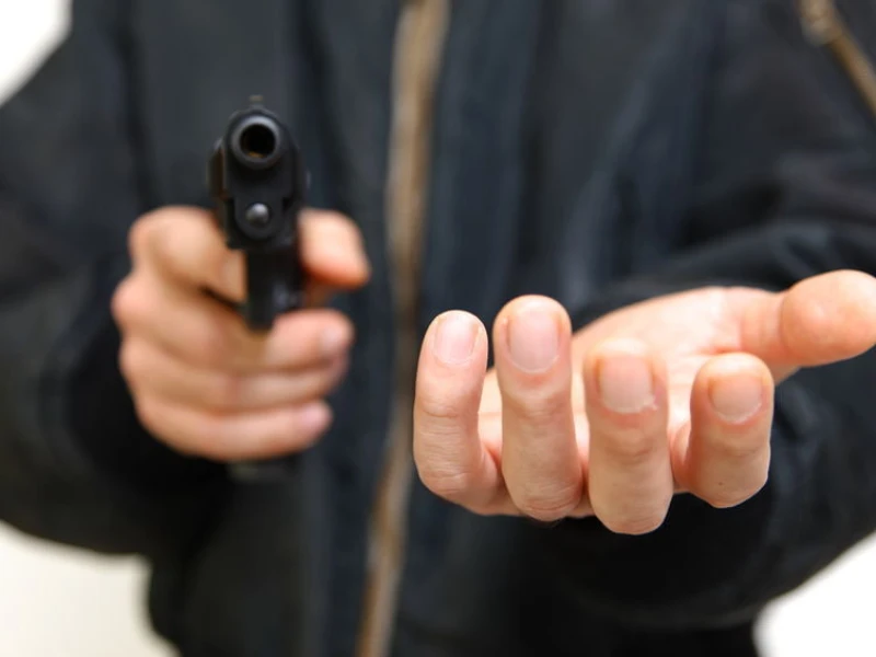 Daylight Robbery in Mirpur: 100 Bhori Gold and Tk 32 Lakh Stolen