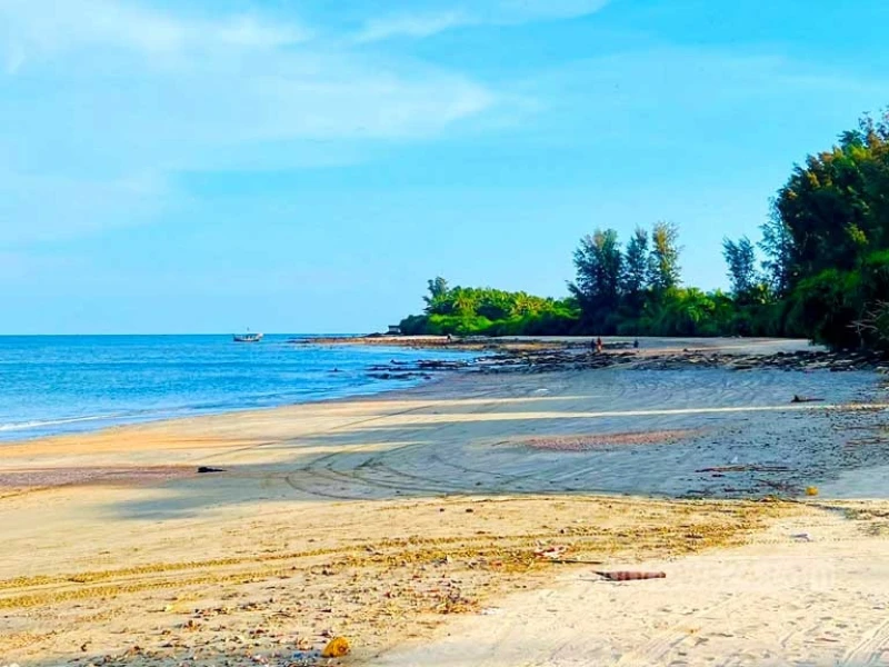 সেন্ট মার্টিনে পর্যটন সীমিত, অনিশ্চয়তায় দ্বীপবাসী