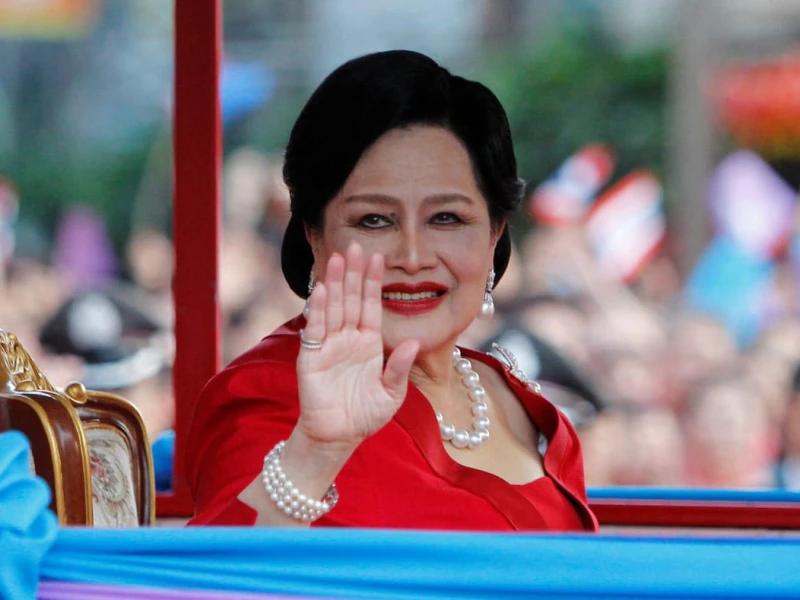 Thailand’s Queen Mother Sirikit dies at 93