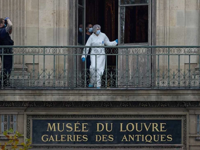 Louvre Moves Crown Jewels to Bank of France After $102 Million Heist