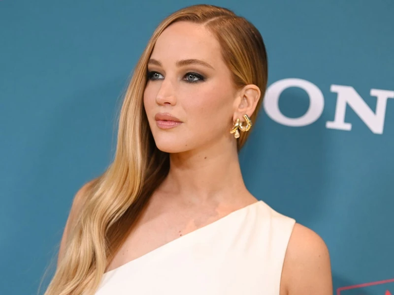 Jennifer Lawrence says some male directors ‘over-direct’ to feel in control
