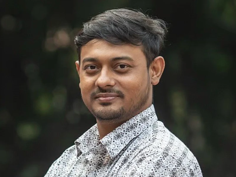 ফেসবুক পোস্টে এনসিপি নেতাদের ইঙ্গিতপূর্ণ মন্তব্যে তোলপাড়