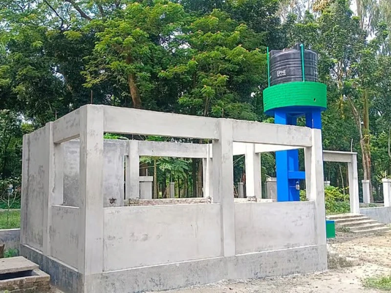 সচিবের পারিবারিক কবরস্থানে ৮ প্রকল্প