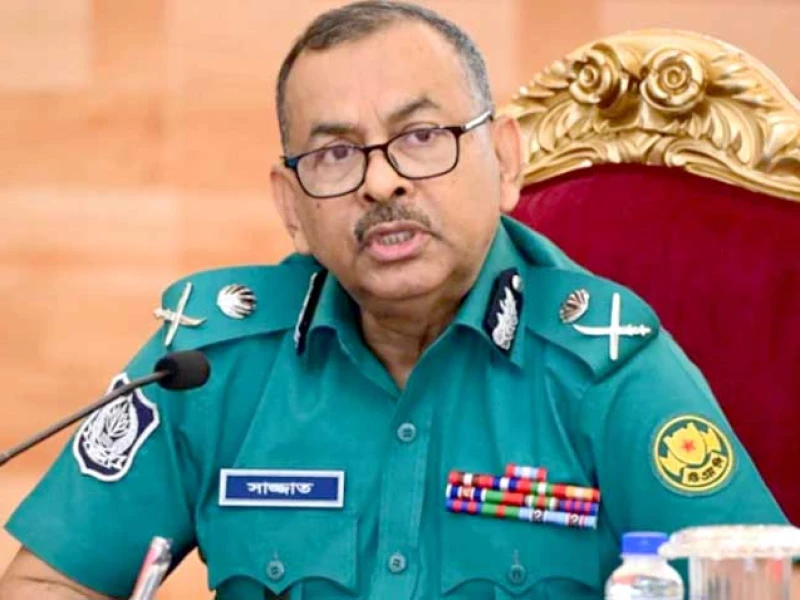 DMP Commissioner Orders Police to Shoot at Anyone Throwing Petrol Bombs