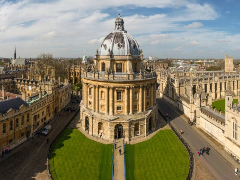 UK universities tighten admissions for Bangladeshi, Pakistani students amid visa scrutiny