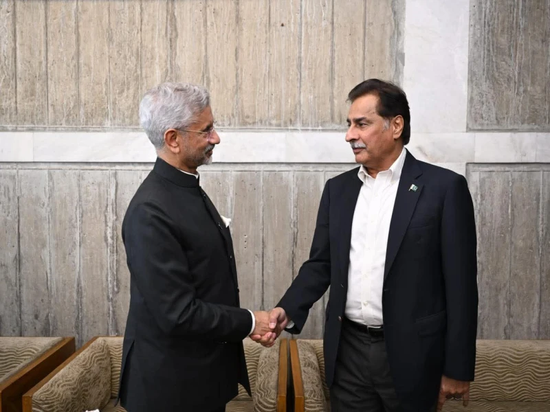 Jaishankar Exchanges Greetings with Pakistan Speaker in Dhaka