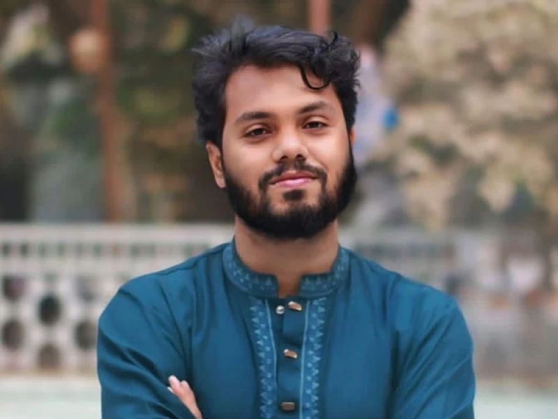 সিঙ্গাপুরের উদ্দেশ্যে হাদিকে নিয়ে রওনা দিলো এয়ার অ্যাম্বুলেন্স