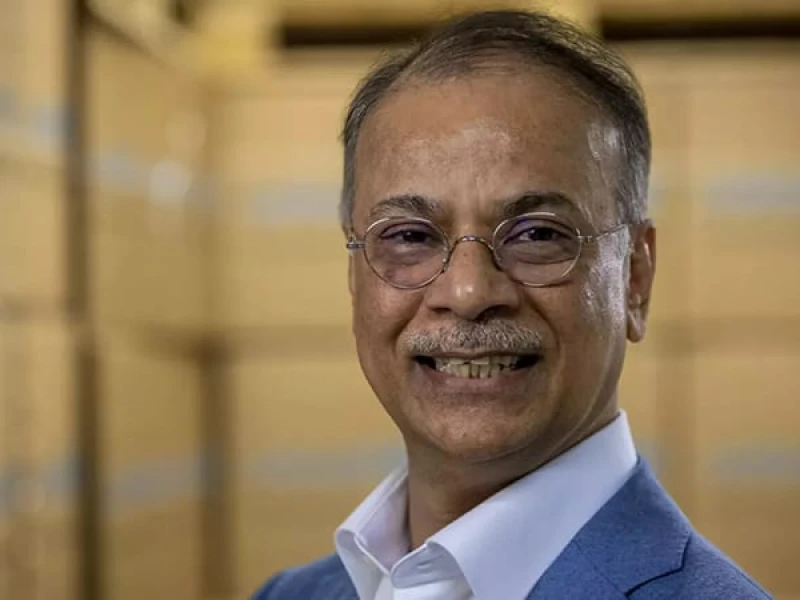 Summit Group to set up large data centre in Bangladesh within a year, says Aziz Khan