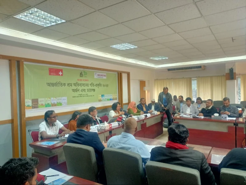 দক্ষিণ এশিয়ায় সবচেয়ে বেশি অভিবাসী রিক্রুটিং এজেন্সি বাংলাদেশে, নেই কার্যকর নজরদারি: রামরু