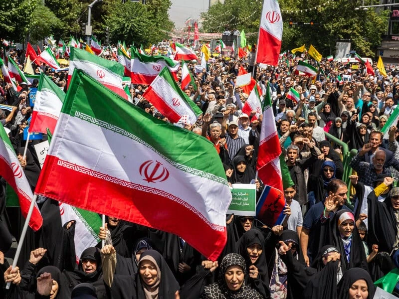 Mass Protests Sweep Iran as Unrest Enters 12th Day, Internet Blackout Reported