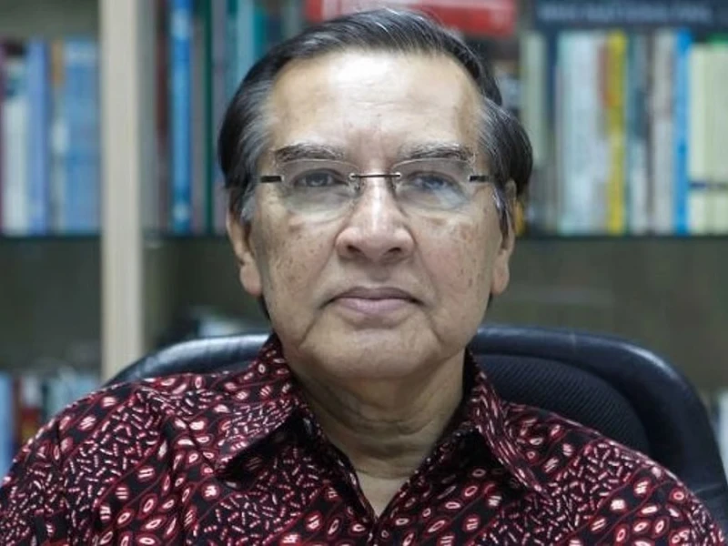 Mahfuz Anam urges ‘self-filtering’ and strict editorial control to save objective journalism