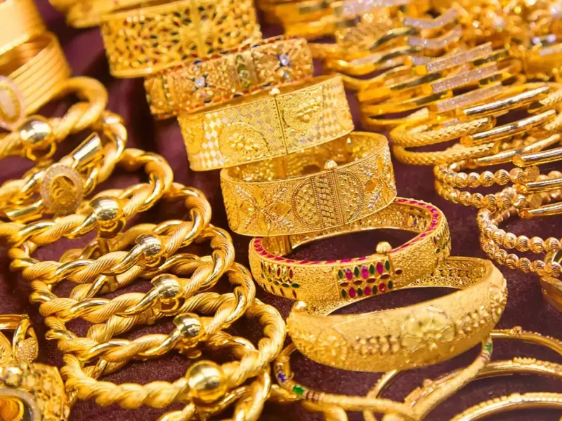 Gold price drops by Tk7,640 per bhori in Bangladesh