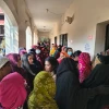 Women voters flock to Dhaka polling centres as day progresses