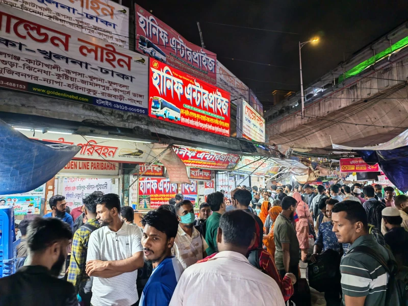 সড়ক মন্ত্রীর ‘ফাঁকা বুলি’, বিআরটিসি বাসেই বাড়তি ভাড়া