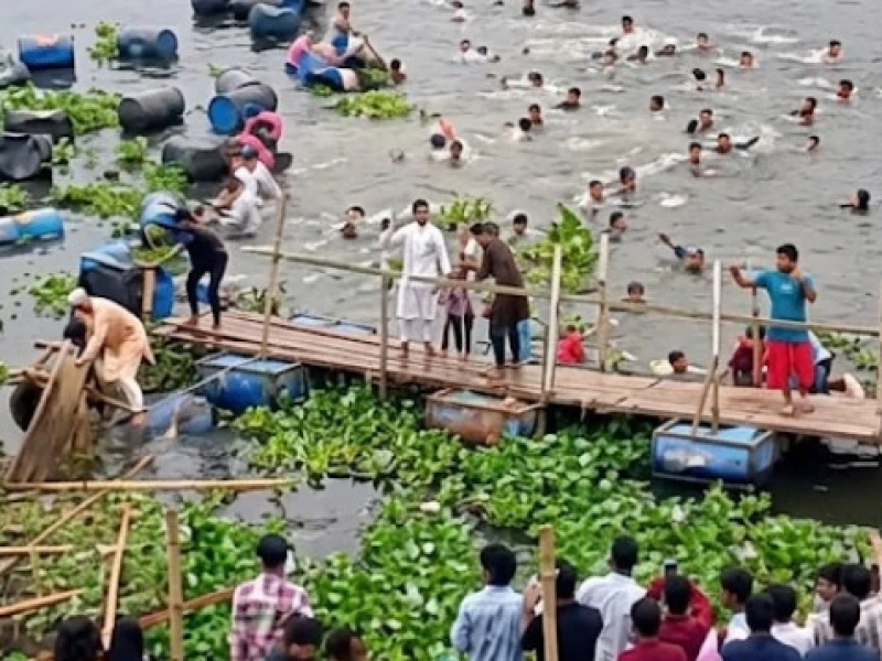 জামালপুরে ভাসমান সেতু উল্টে নদীতে ডুবে ৪ জনের মৃত্যু