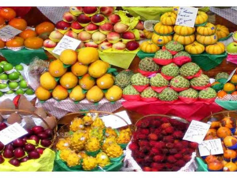 Fruit prices drop by over Tk 100 per kg in Dhaka markets after Eid