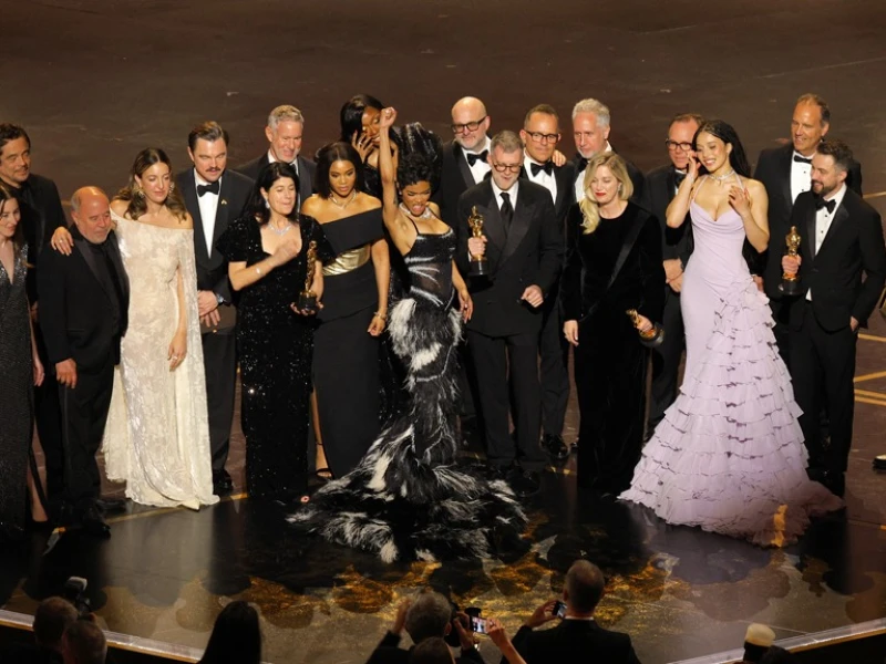 অস্কারে ঝড় তুলল ‘ওয়ান ব্যাটল আফটার অ্যানাদার’, জিতল সেরা চলচ্চিত্রসহ ৬ পুরস্কার