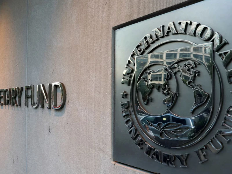 যুদ্ধ দীর্ঘায়িত হলে বিশ্ব অর্থনীতি মন্দার ঝুঁকিতে: আইএমএফ সতর্কতা