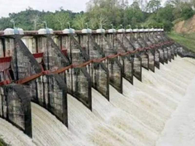 Low water level in Kaptai Lake forces shutdown of 4 power units