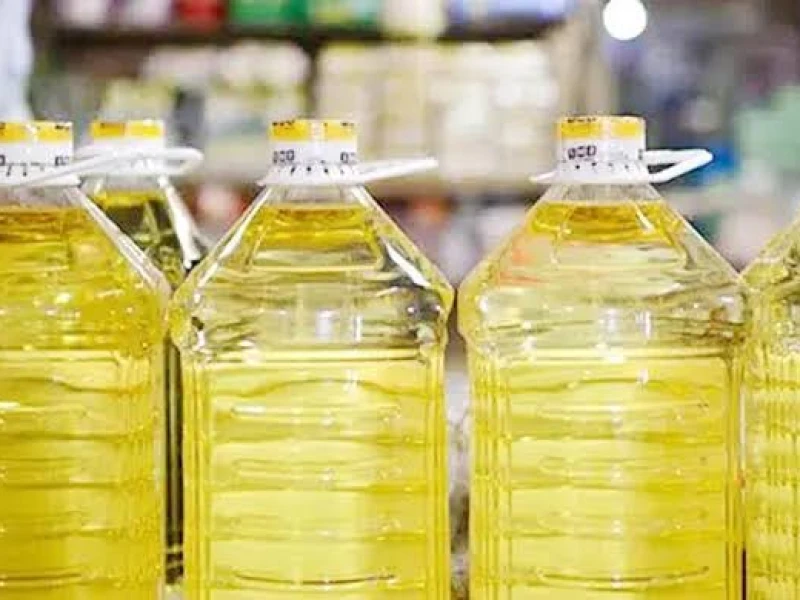 Soybean oil price hiked by Tk 4 per litre, govt assures pre-eid stability