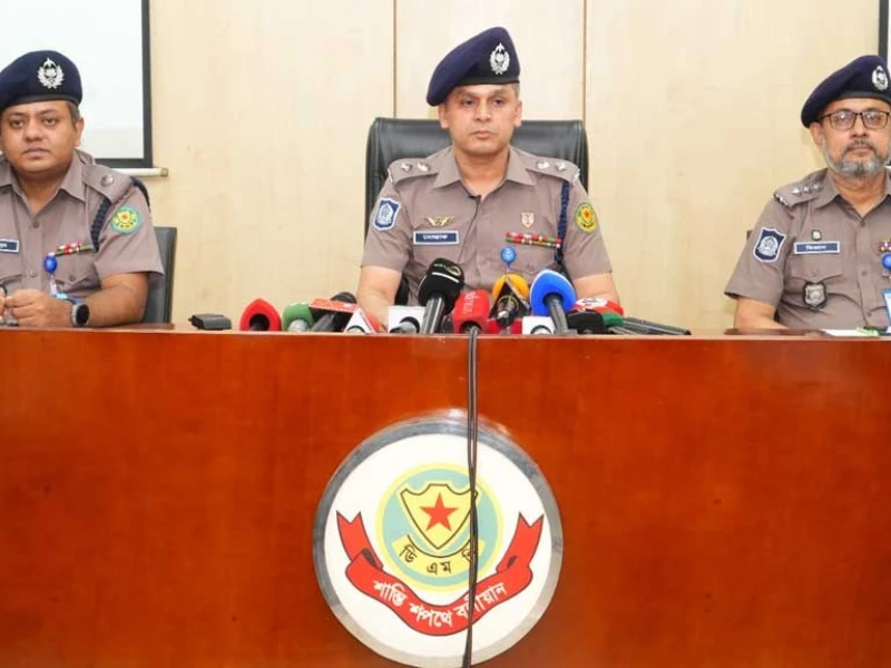 প্রাথমিক শিক্ষা অধিদপ্তরে আগুন: ‘উদ্দেশ্যমূলক’, জড়িত তিনজন গ্রেপ্তার