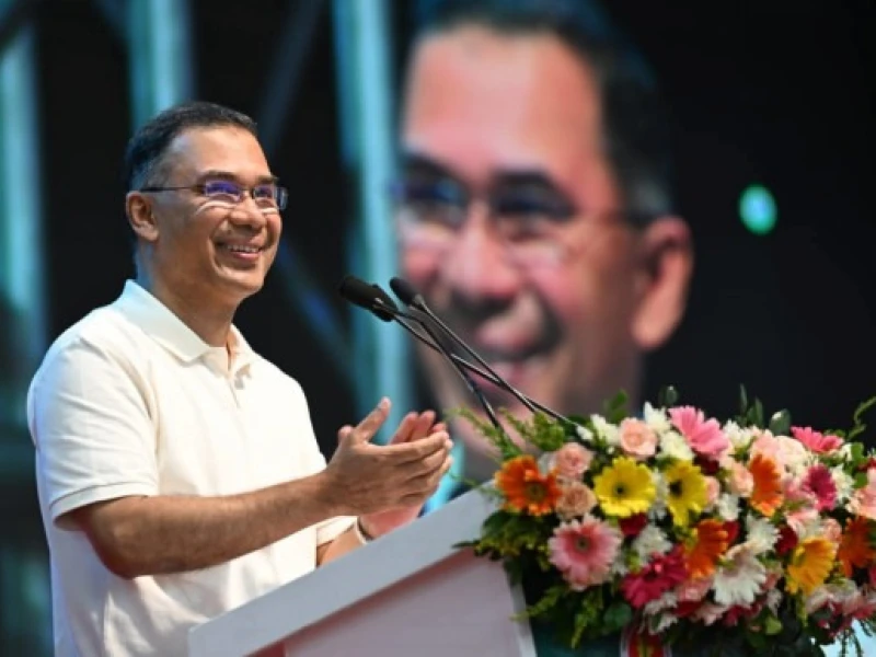PM calls for restraint by law enforcers, urges freedom of expression