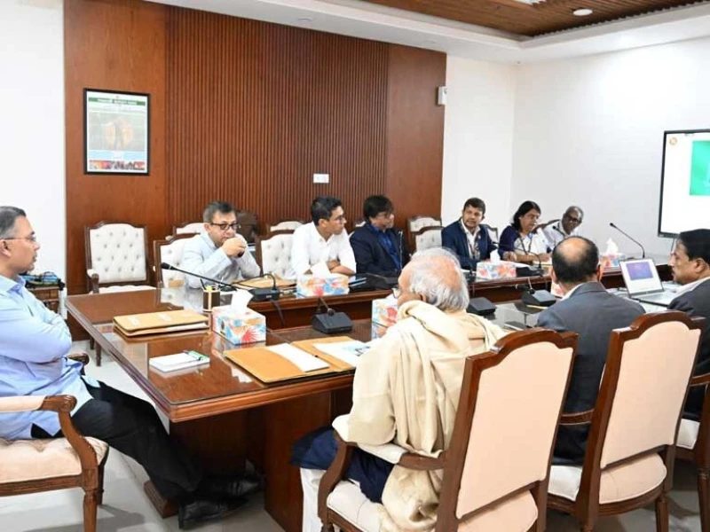 বন্ধ কলকারখানা চালুতে প্রধানমন্ত্রীর বৈঠক, কর্মসংস্থানে জোর