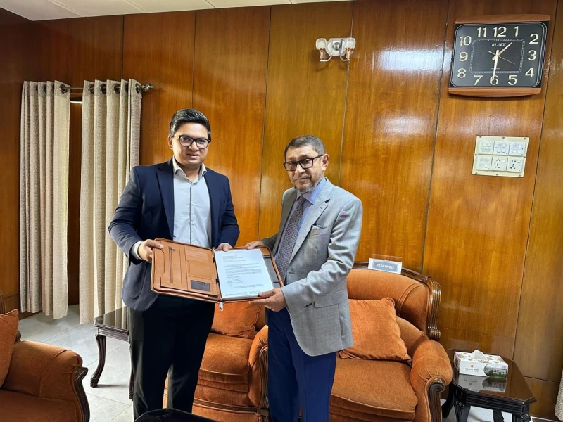 হামের প্রাদুর্ভাব মোকাবিলায় স্বাস্থ্য মন্ত্রণালয়কে ১০ ভেন্টিলেটর দিল রেডিয়েন্ট