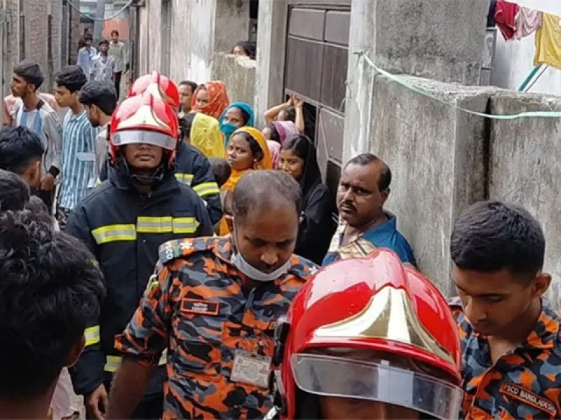 ফতুল্লায় গ্যাস বিস্ফোরণ: একই পরিবারের পাঁচজনেরই মৃত্যু