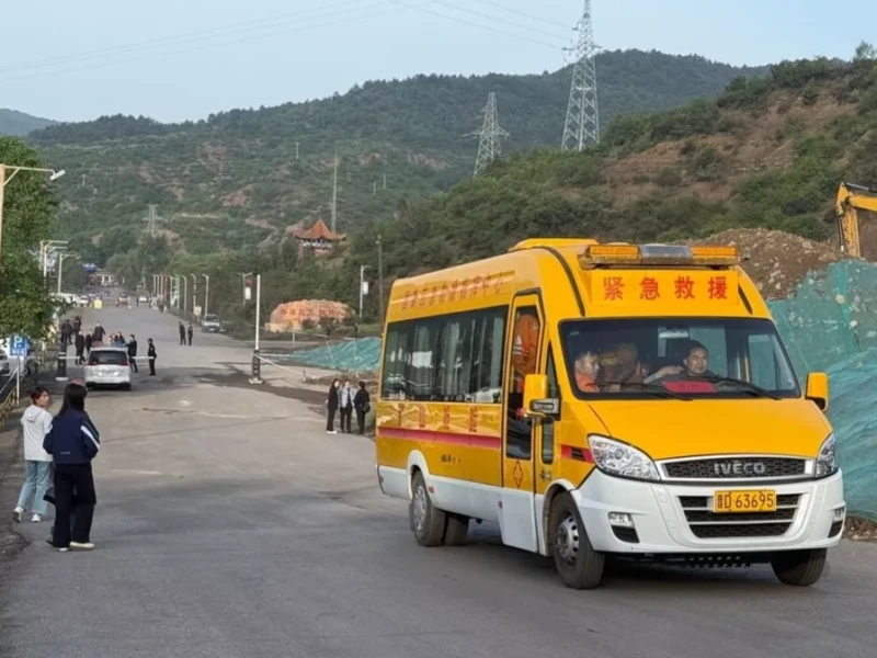 8 killed, dozens trapped after coal mine blast in China