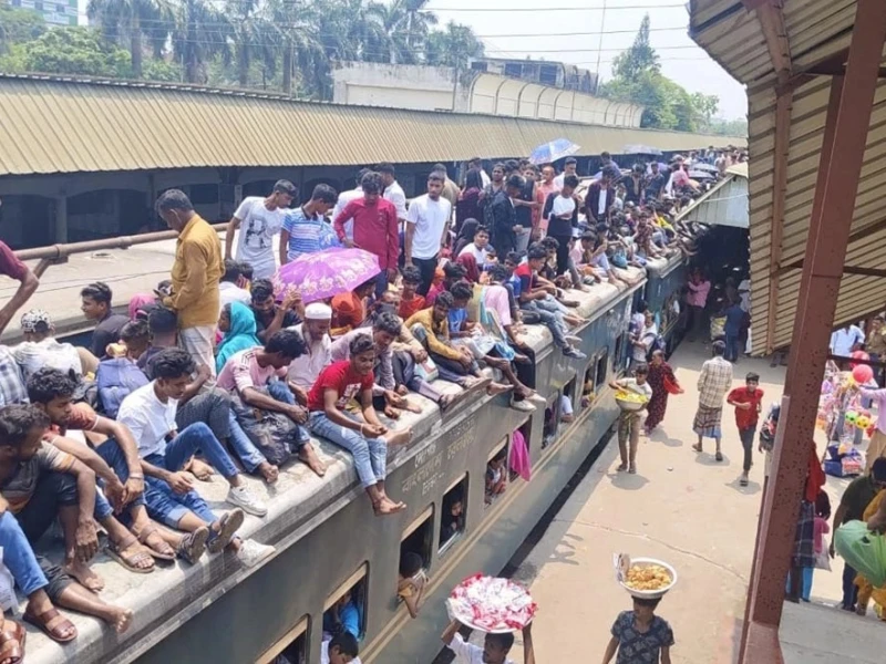 ঈদযাত্রায় স্বস্তির আশা, তবু শঙ্কায় ঢাকা-ময়মনসিংহ মহাসড়ক