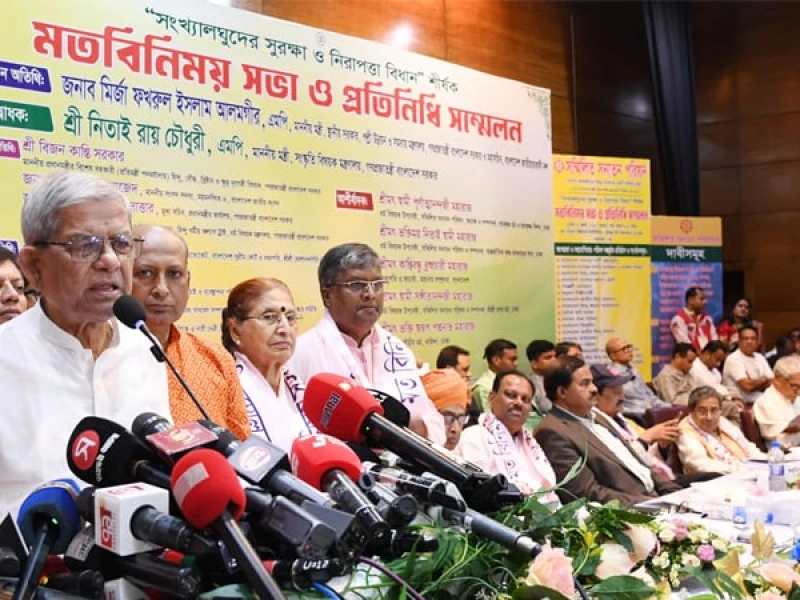 Stay united against those want to divide nation on religion: Fakhrul