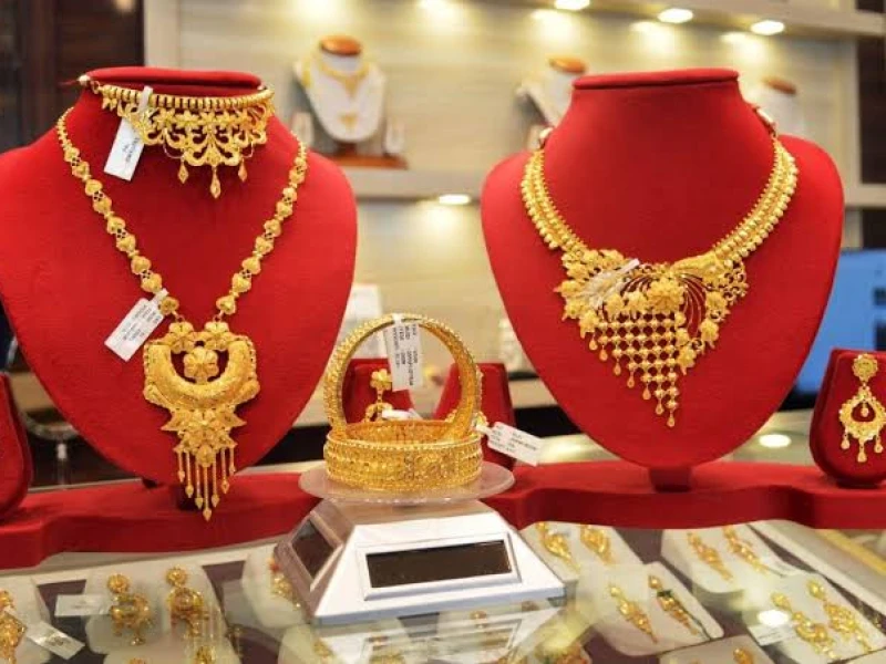 Gold price hits fresh high as Bajus raises rate for second time in two days