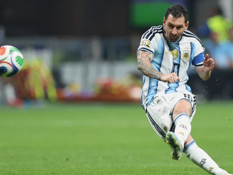 Messi inspires Argentina's dramatic comeback against Egypt to reach World Cup quarterfinals