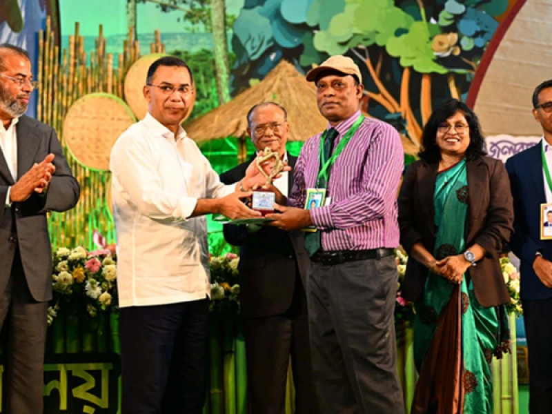 PM confers Environment Award 2026 on six individuals, institutions