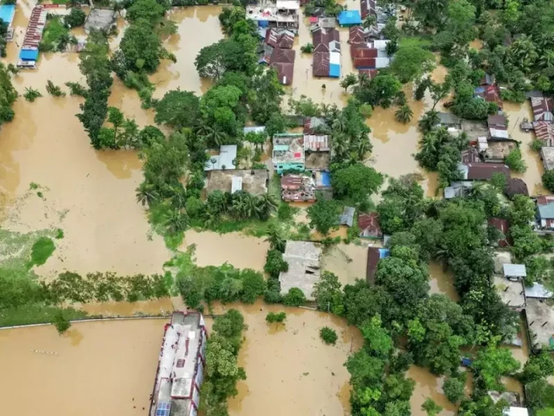 পাহাড়ি ঢল থেকে সমতল, বন্যার বিস্তার বাড়ছে দেশের বিভিন্ন অঞ্চলে