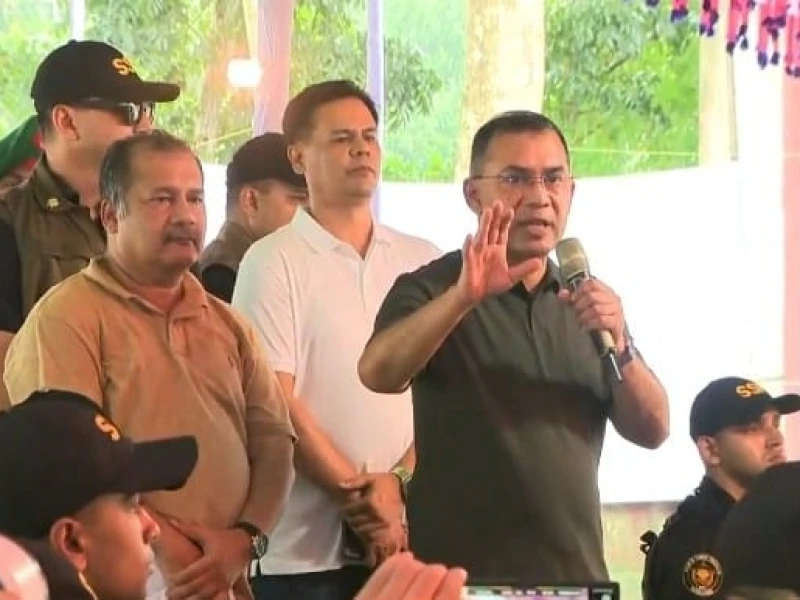 Govt will let no obstacle stand in way of rebuilding country: PM