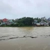 3 Bandarban rivers swell amid heavy rains; over 100 tourists stranded
