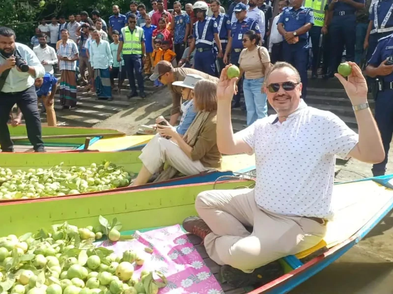 US Ambassador explores Bangladesh’s floating guava market