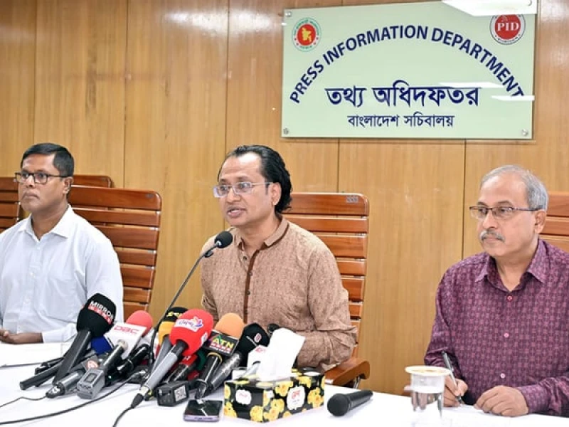 তিন পার্বত্য এলাকায় খাদ্য গুদাম নির্মাণ করা হবে: তথ্য উপদেষ্টা