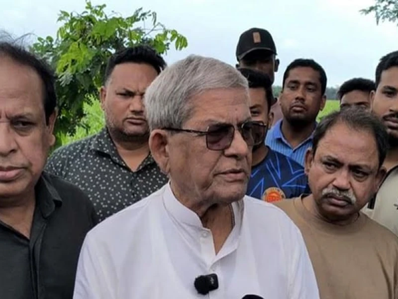 Mirza Fakhrul lands in Thakurgaon to a hero’s welcome