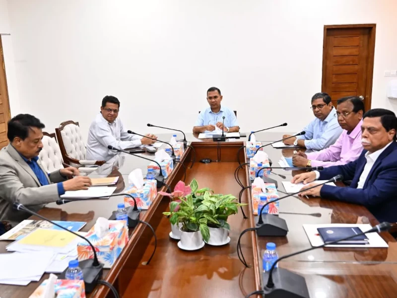 PM orders coordinated action to prevent pollution of Gulshan, Banani and 3 other Dhaka lakes