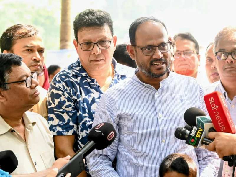 State Minister releases 250kg of fish fry into Zoo lake